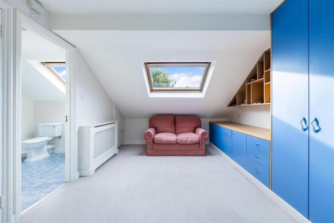 Sales Hammersmith Agate Road 26 - Bedroom 1.jpg