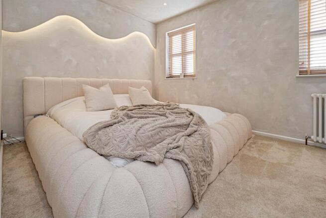 3 bed Detached for sale Image 8