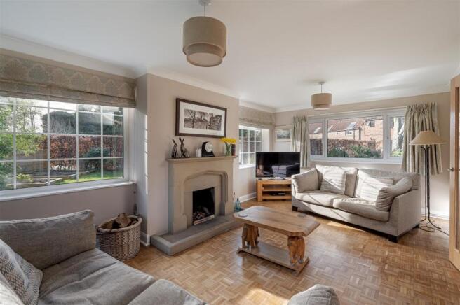 SITTING ROOM