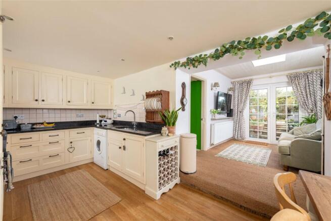 Kitchen/Dining
