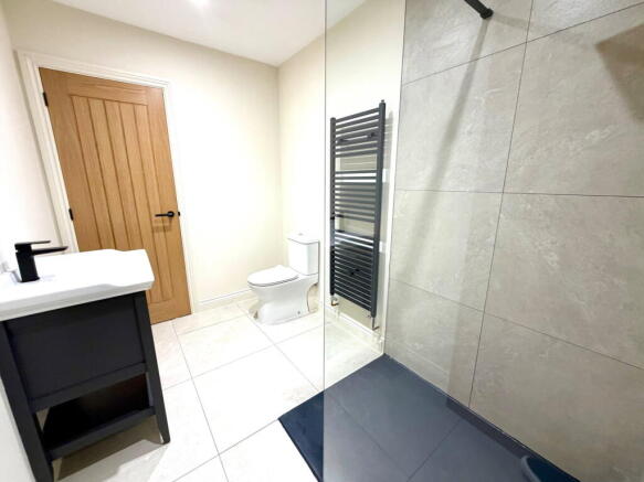 3 bed Detached Bungalow for sale Image 9
