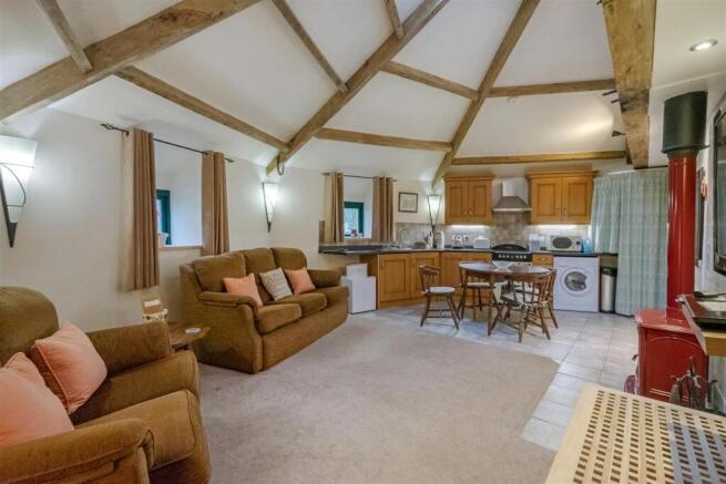 2 bed Cottage for sale Image 6