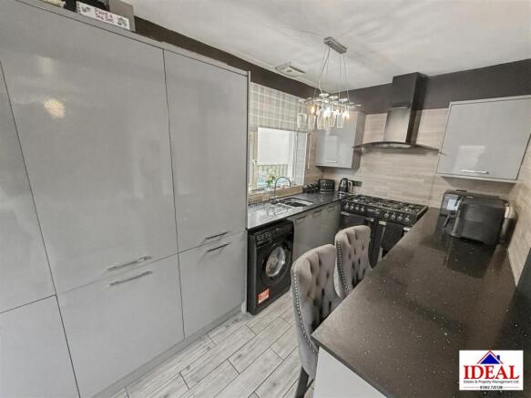 Crossfield Lane, Skellow, Doncaster photo 4