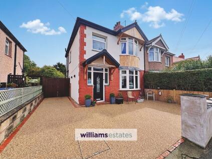 Clifton Grove, Rhyl, LL18