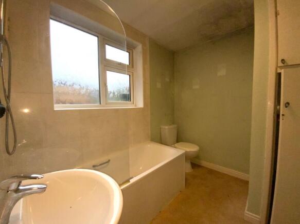 3 bed Terraced for sale Image 7
