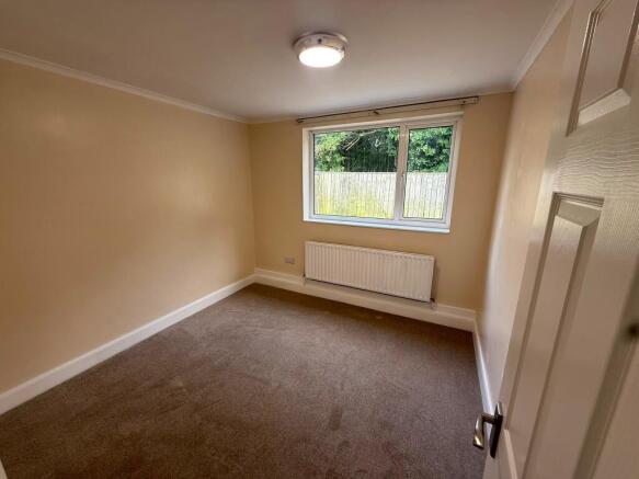 3 bed Bungalow to rent Image 4