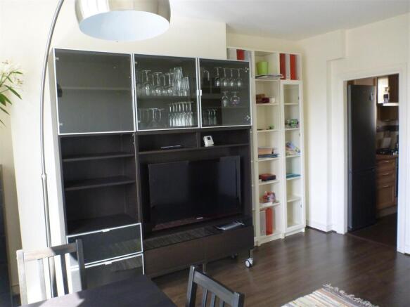 Sitting room_b.JPG