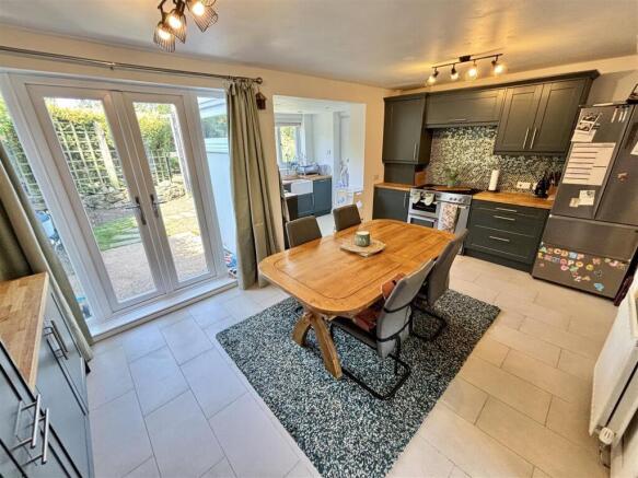 Open Plan Kitchen and Dining Room