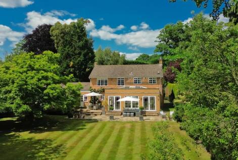 Meadway, Esher, Surrey, KT10