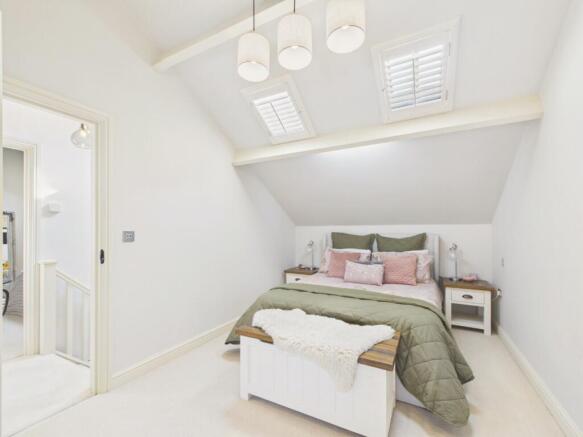 4 bed Detached for sale Image 9