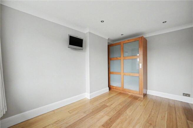 3 bed Semi-Detached for sale Image 12