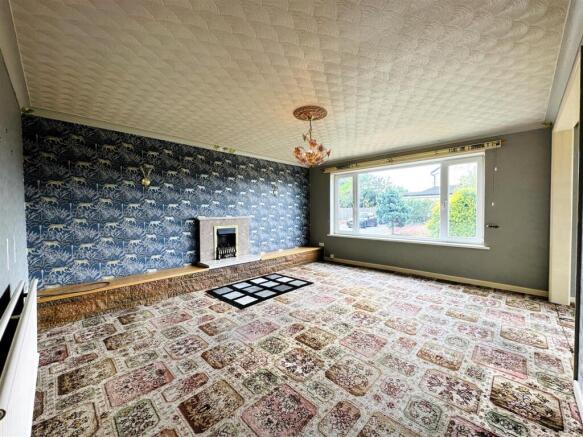 3 bed Detached Bungalow for sale Image 7