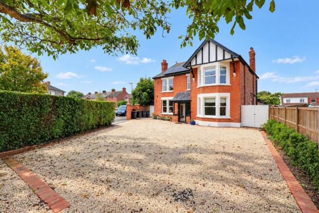 Mengham Avenue, Hayling Island photo 2