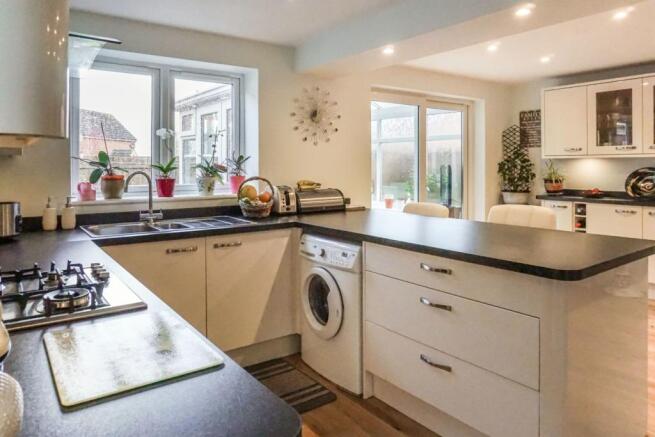 Kitchen/Breakfast