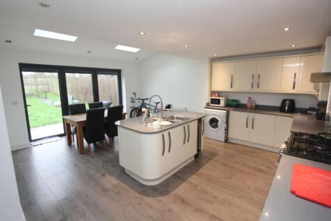 Fitzhamon Avenue, Llantwit Major, CF61