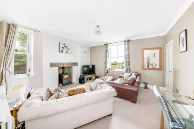 4 bed Detached for sale Image 5
