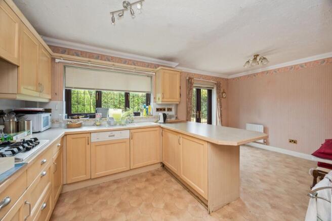 House in Horsham, Littlehaven, North Horsham - More