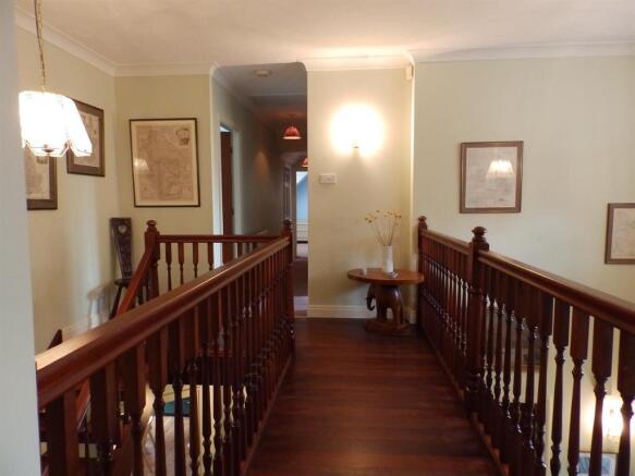Galleried landing