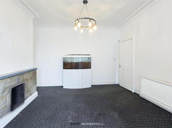 5 bed Terraced for sale Image 5