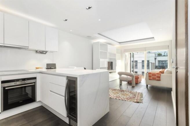 Kitchen / Reception