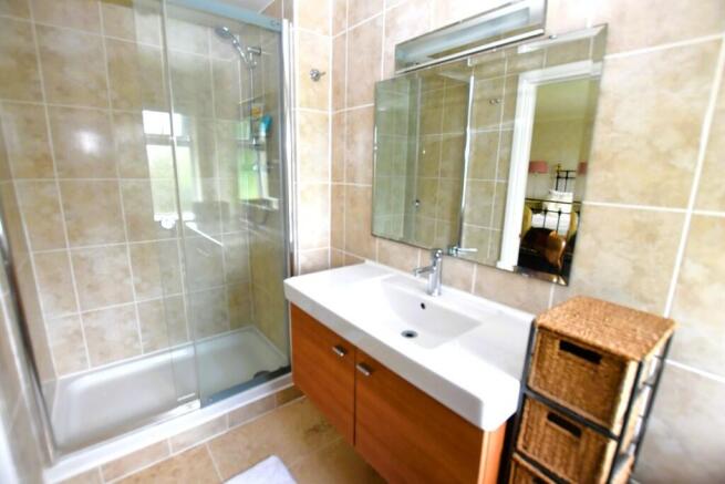 En Suite 1