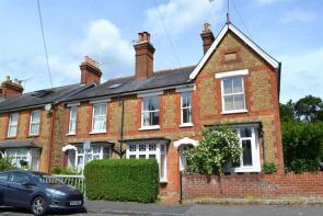 19, Beaufort Road, Farnham GU9 7JS