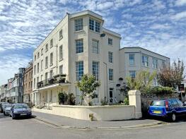 Basement Flat 2, 1, Norfolk Place, Littlehampton BN17 5PD