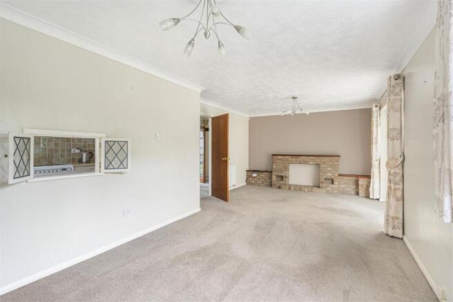 Harrow Close, Seaford photo 2