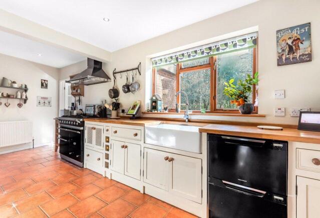 Kitchen Alt View