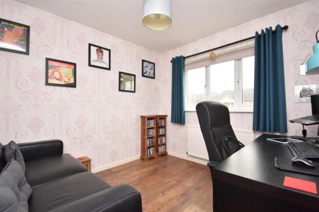 study/bedroom 4