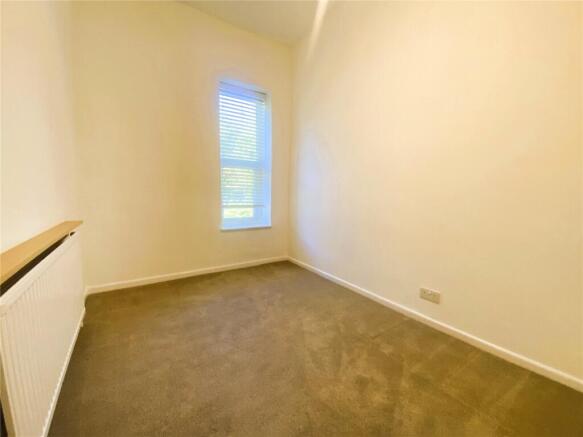 3 bed Terraced to rent Image 10