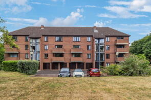 12, Winslow Close, Pinner HA5 2QX