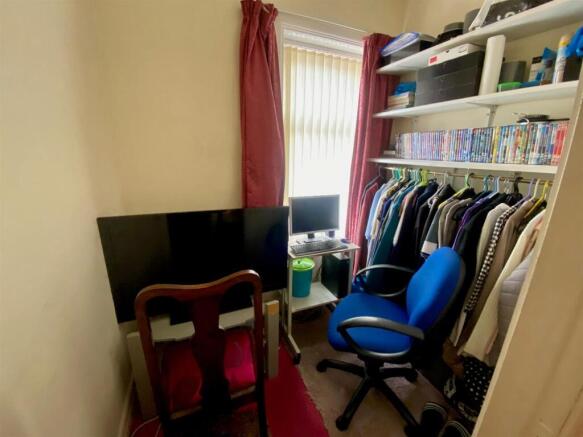 3 bed Semi-Detached for sale Image 8