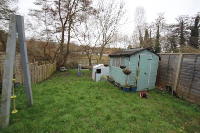 Rear Garden (2).JPG