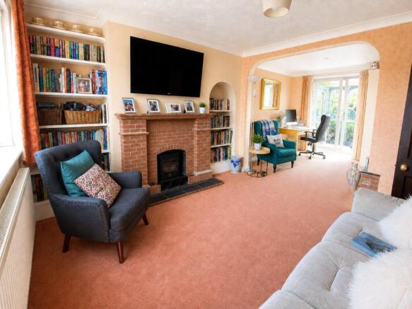 Lansdowne Drive, Hailsham, East Sussex, BN27 photo 4