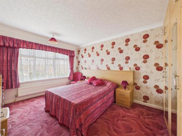 3 bed Semi-Detached for sale Image 10