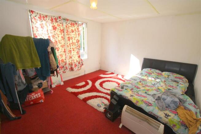 Flat 53 Sandlig Road - Bedroom.JPG