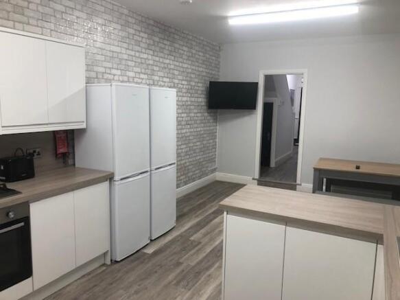 1 Heathcote kitchen.jpg