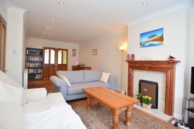 Lounge/Dining Room