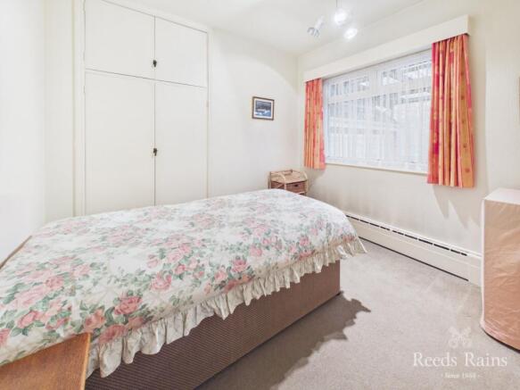 4 bed Bungalow for sale Image 8
