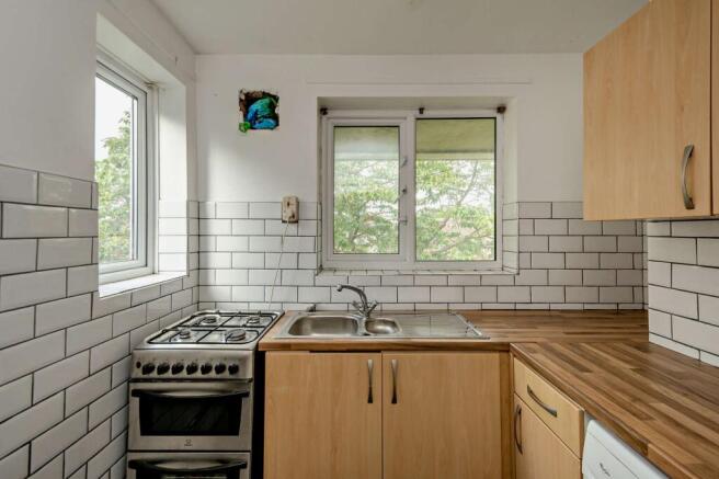 1 bed Flat for sale Image 4