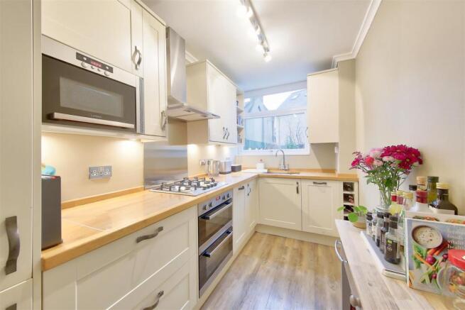 74_summerley_street_kit.jpg