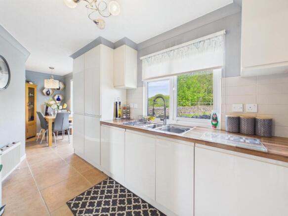 2 bed Park Home for sale Image 5