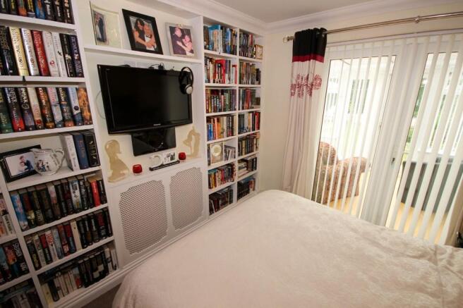 Photo 8