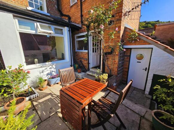 4 bed Terraced for sale Image 2