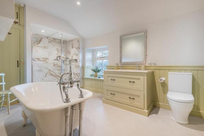 Main Bathroom
