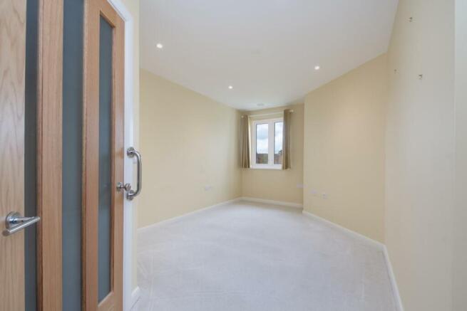 1 bed Retirement Property for sale Image 5