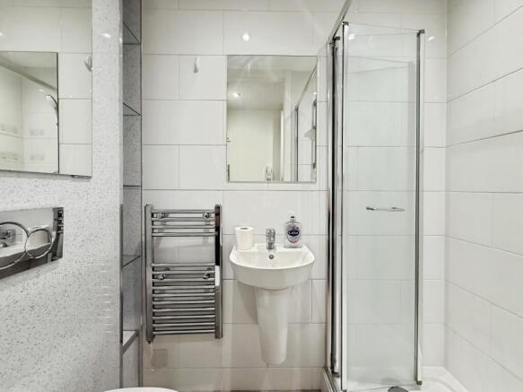 1 bed Flat to rent Image 7