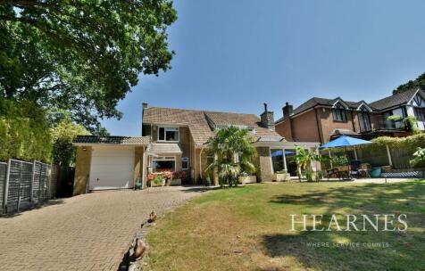 Angel Lane, Ferndown, BH22