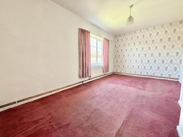 3 bed Semi-Detached for sale Image 12